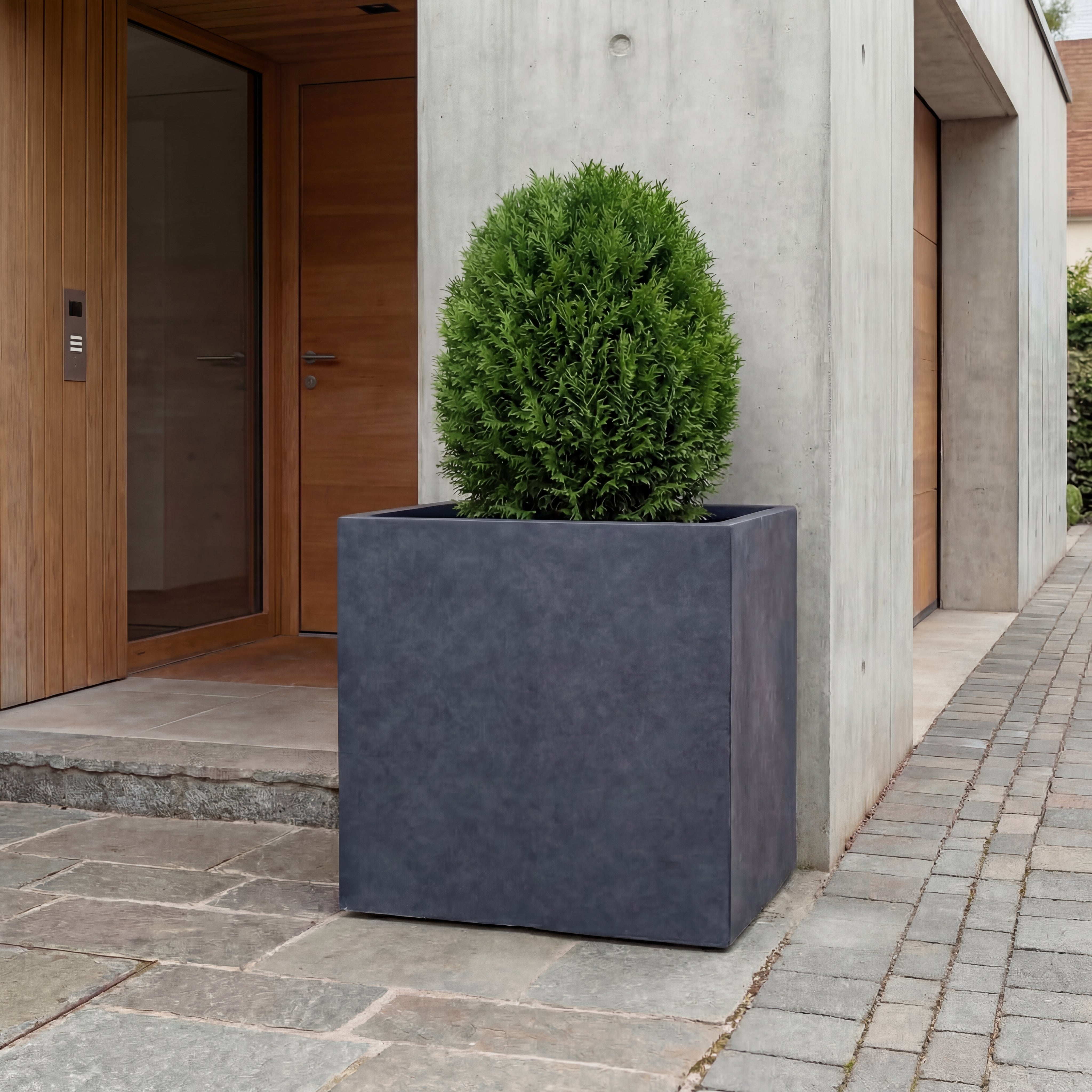 Beton-Pflanzkübel Alpha – Dunkelgrau