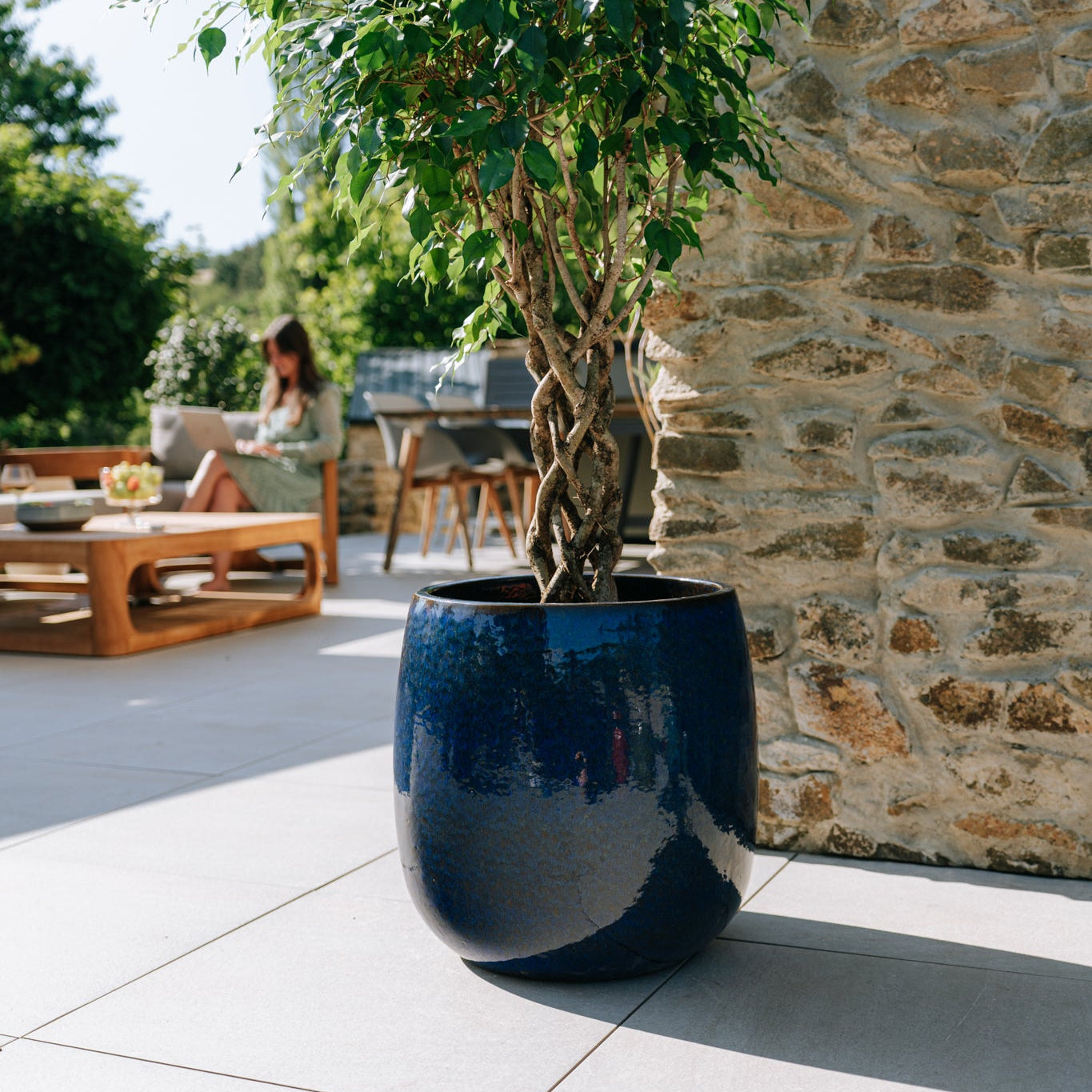 Provencelia Pflanzkübel SOCRATE Meeresblau – glasierte Keramik, Anduze-Stil