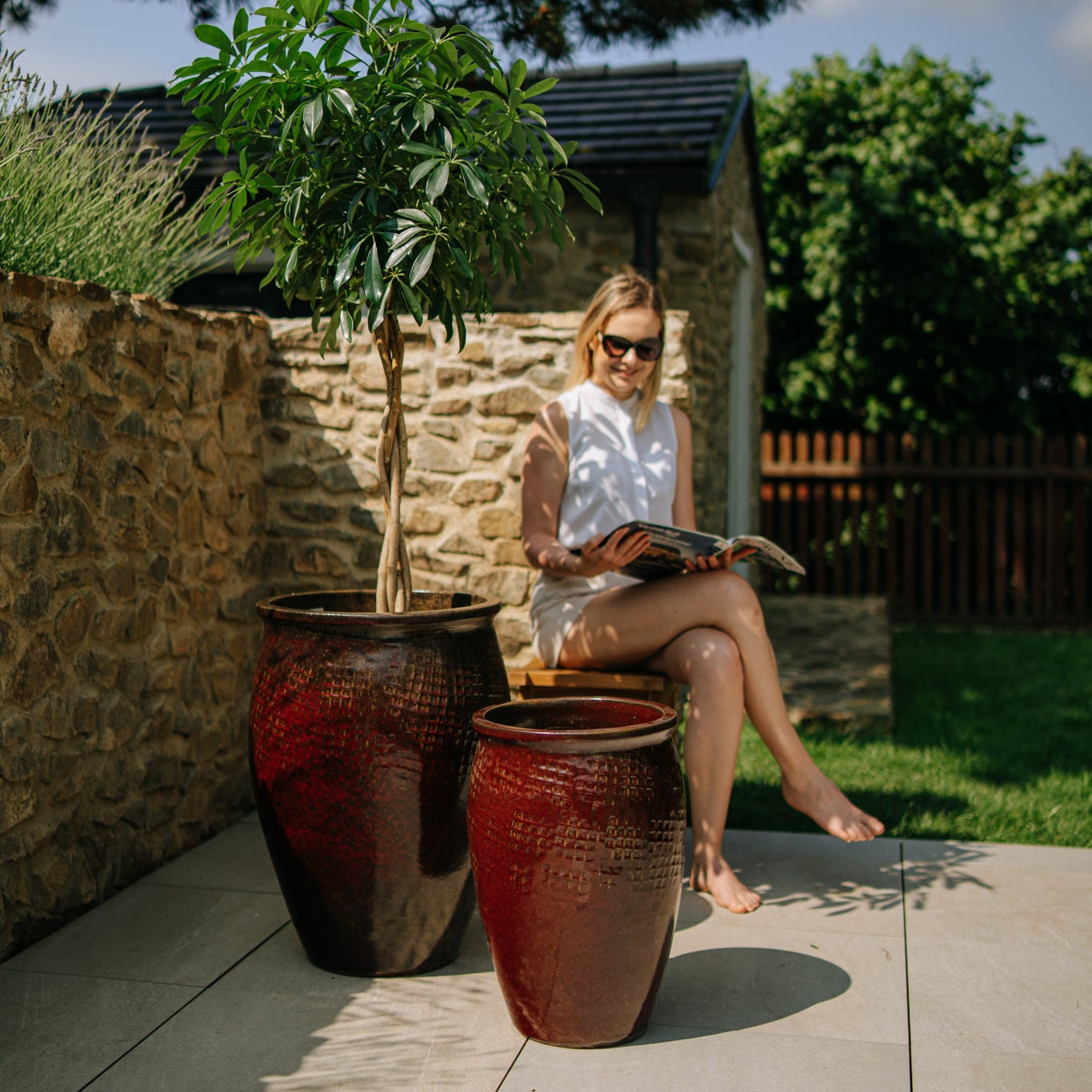 Keramicky květináč Poseidon - Cihlově červená