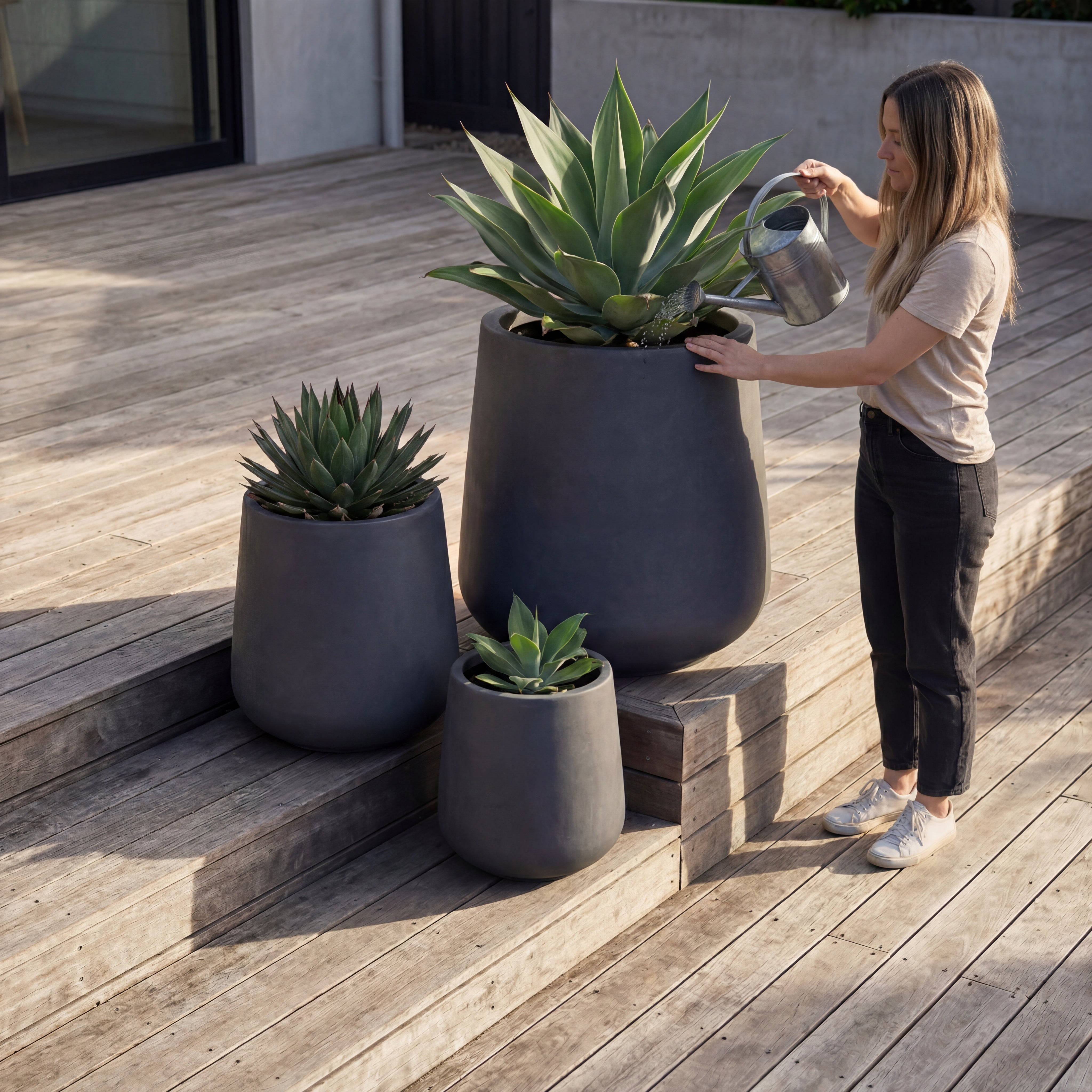 Betonový květináč SILEX - doplňující náhled