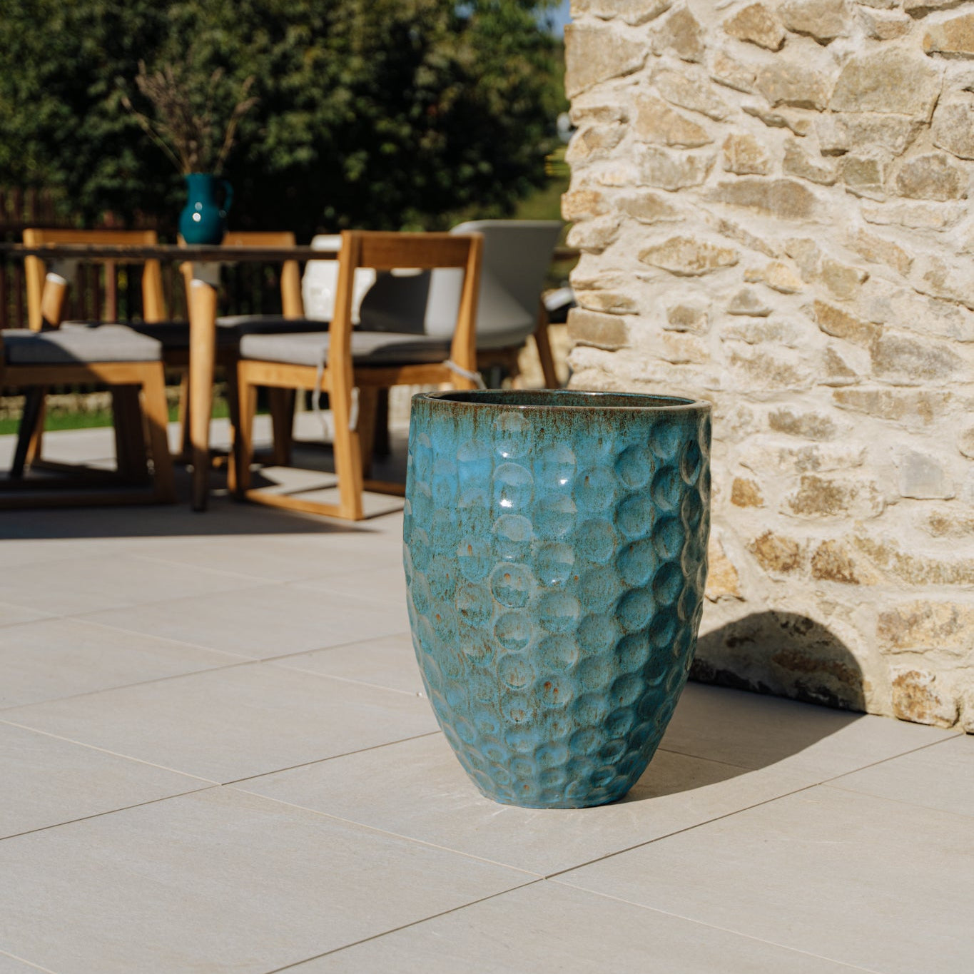 Květináč MEROVEE ocelově modrá – ručně vyráběná keramika, XXL až 68 cm