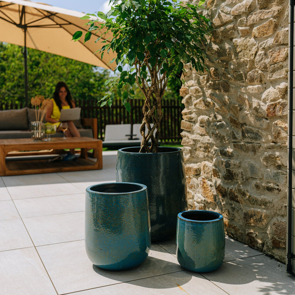 Provencelia Pflanzkübel DIANE Stahlblau – glasierte Keramik, Anduze-Stil