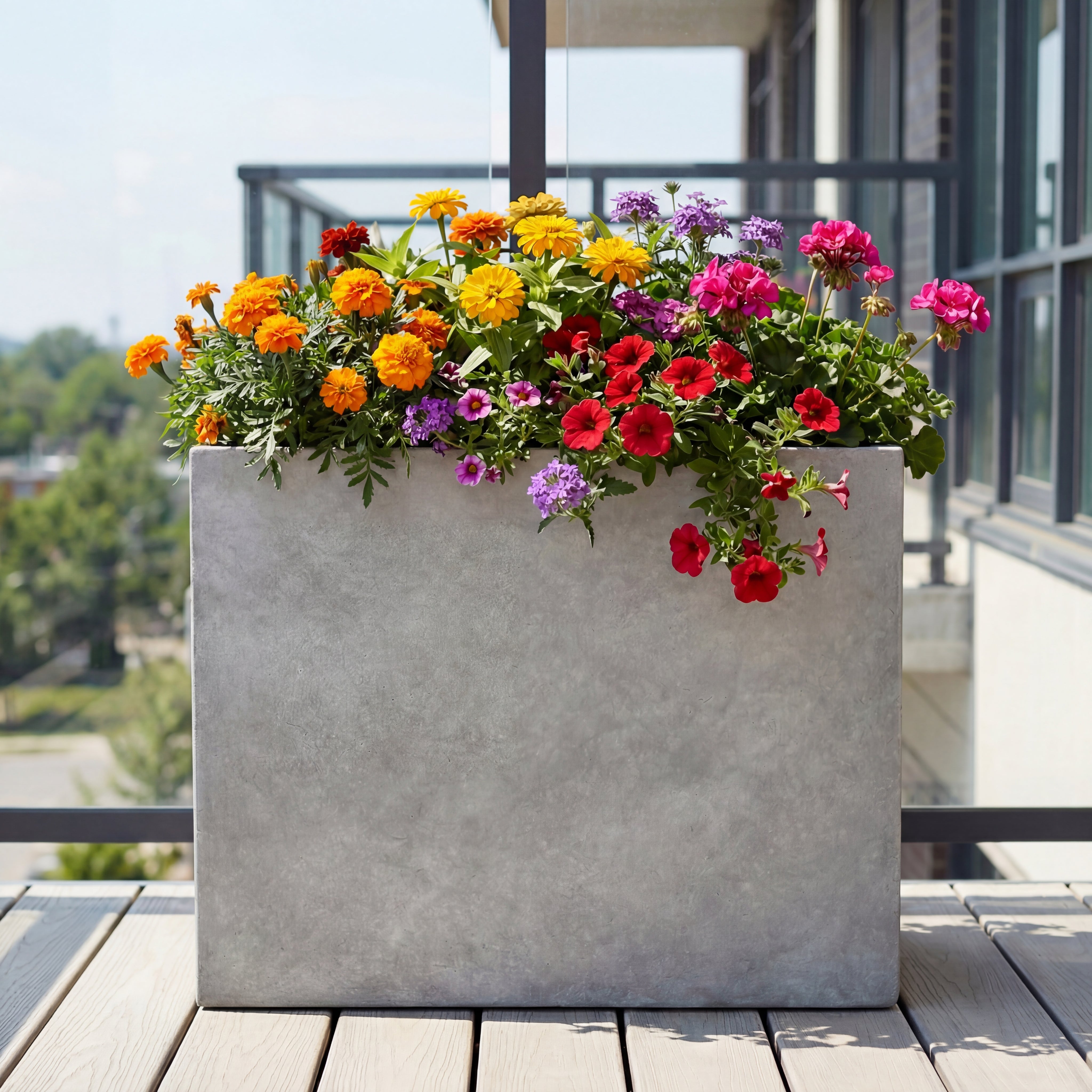 Betonový květináč HORIZON - doplňující náhled