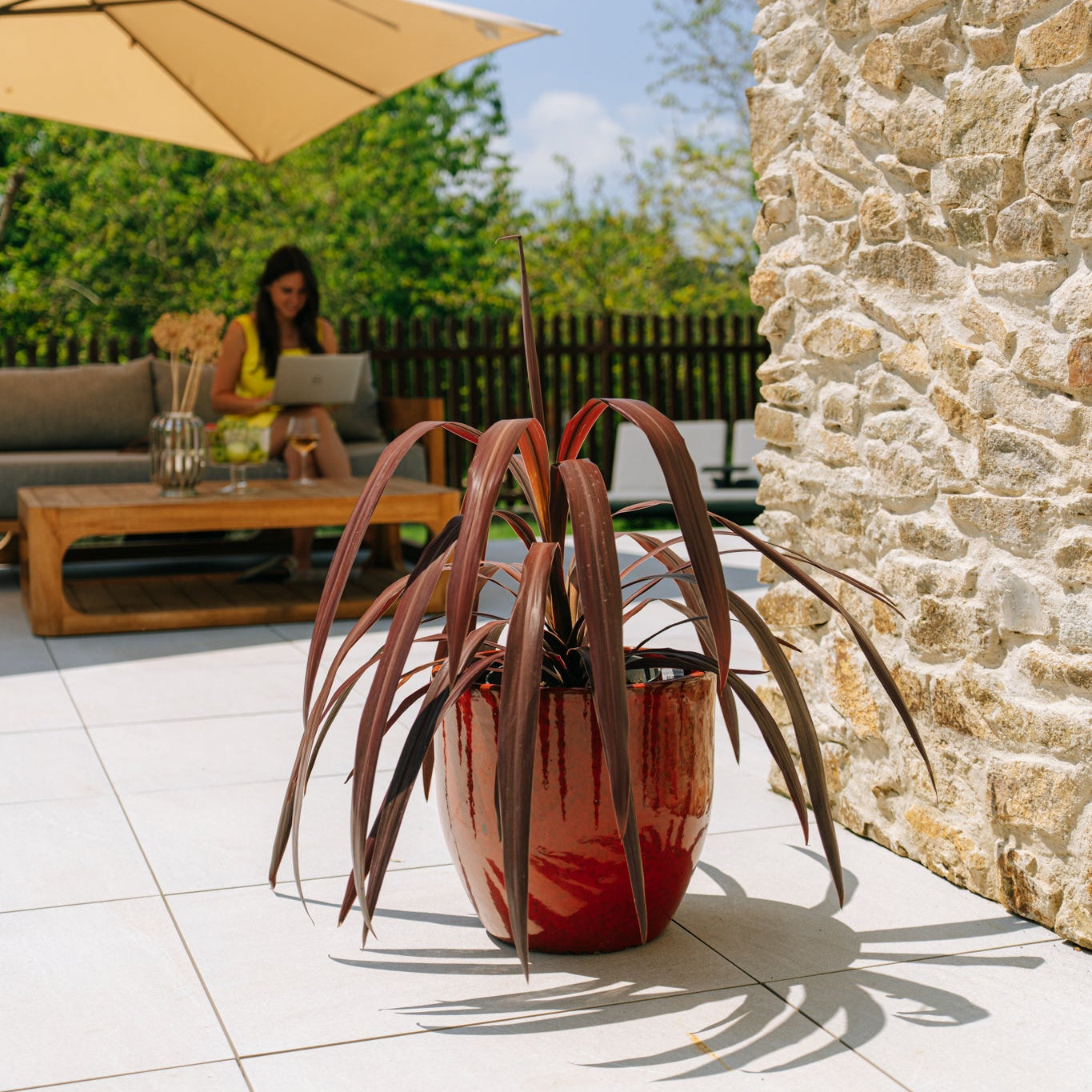 Keramický květináč LANCELOT - Tropická červená