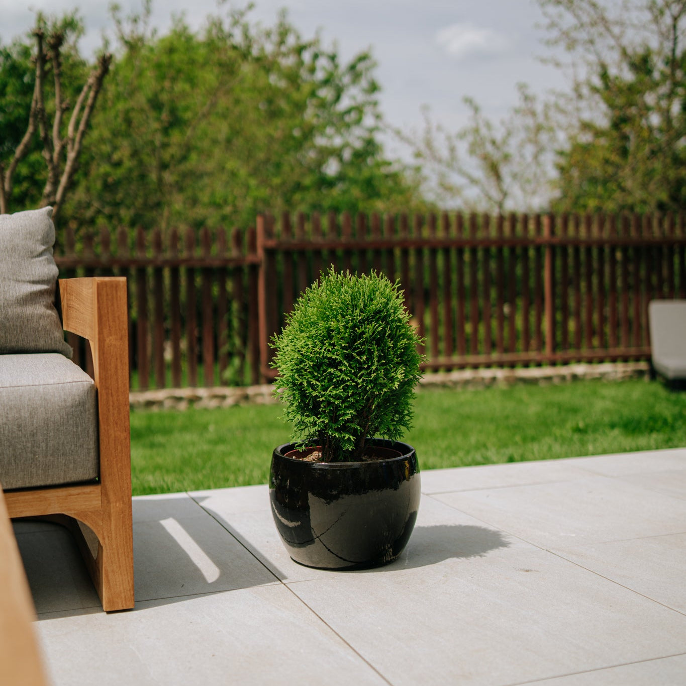 Keramik-Blumentopf ROMULUS - Schwarz