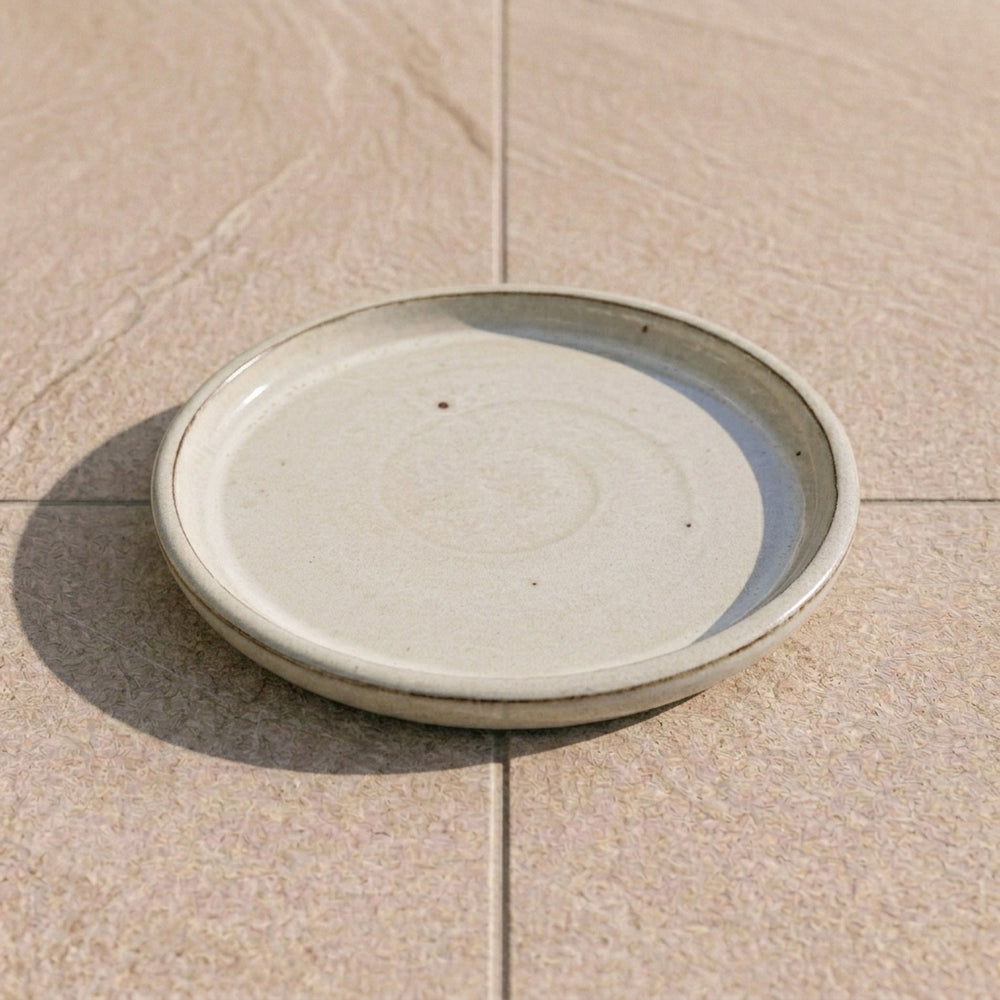 Pflanzkübel-Untersetzer – Sommernebel (Ø 27–40 cm)