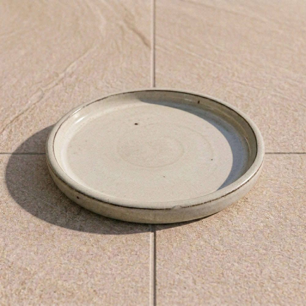 Pflanzkübel-Untersetzer – Elfenbeinfarbe (Ø 20–40 cm)